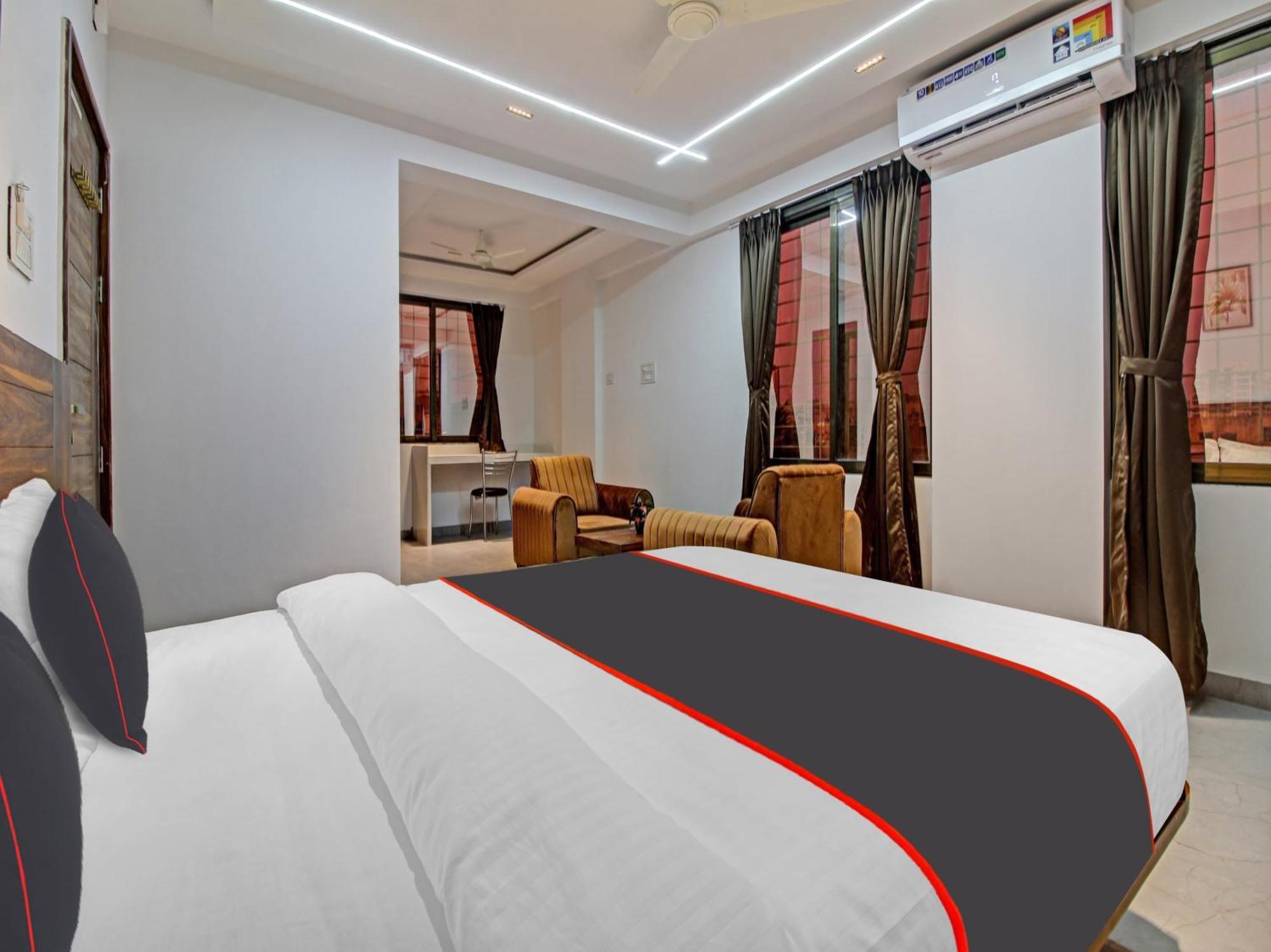 Hotel Collection O Crystal Pimpri-Chinchwad Exteriér fotografie